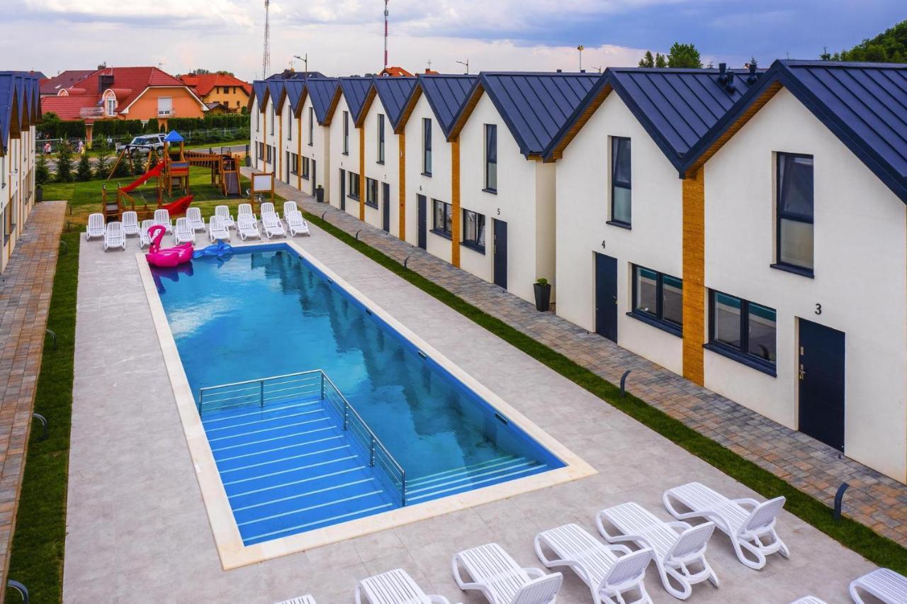 Holiday Complex With Pool, レバル エクステリア 写真